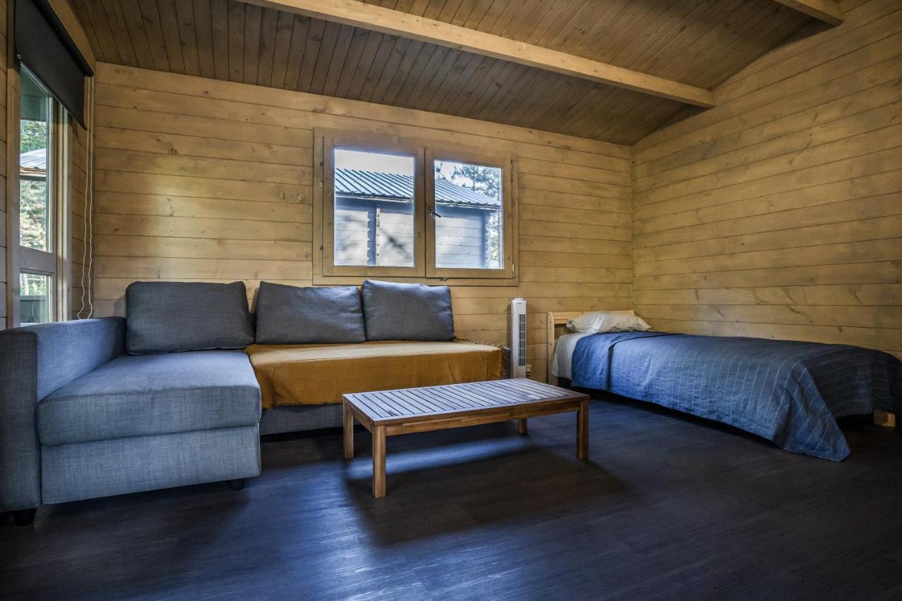 Metsaaeaere Accommodation Uulu Kültér fotó