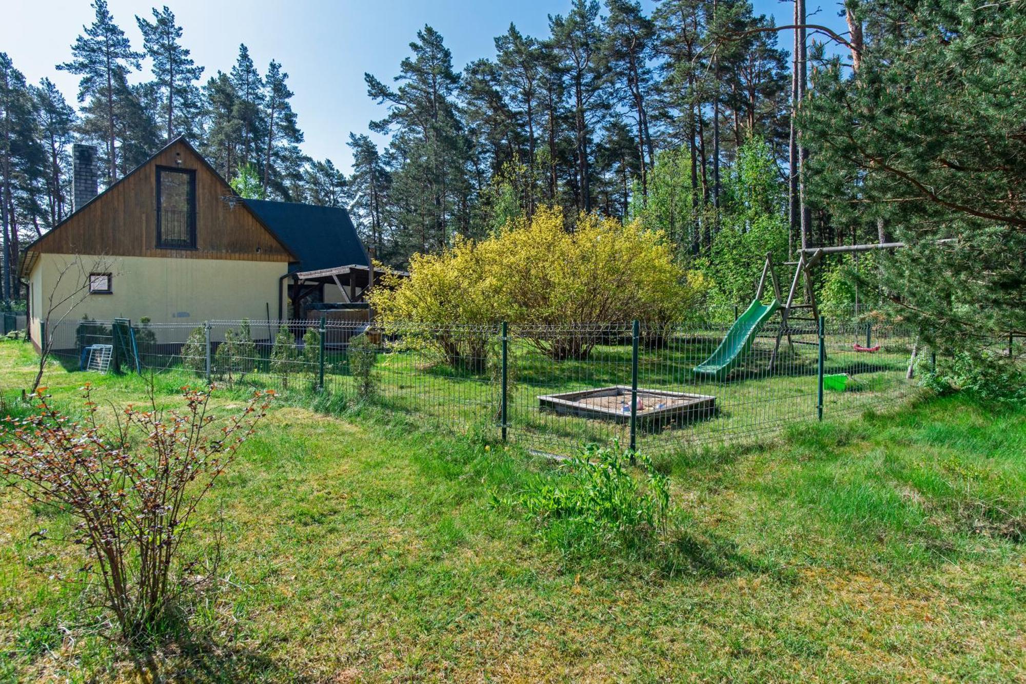 Metsaaeaere Accommodation Uulu Kültér fotó